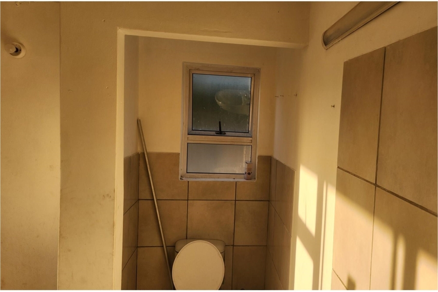 15 Bedroom Property for Sale in Beacon Bay Eastern Cape